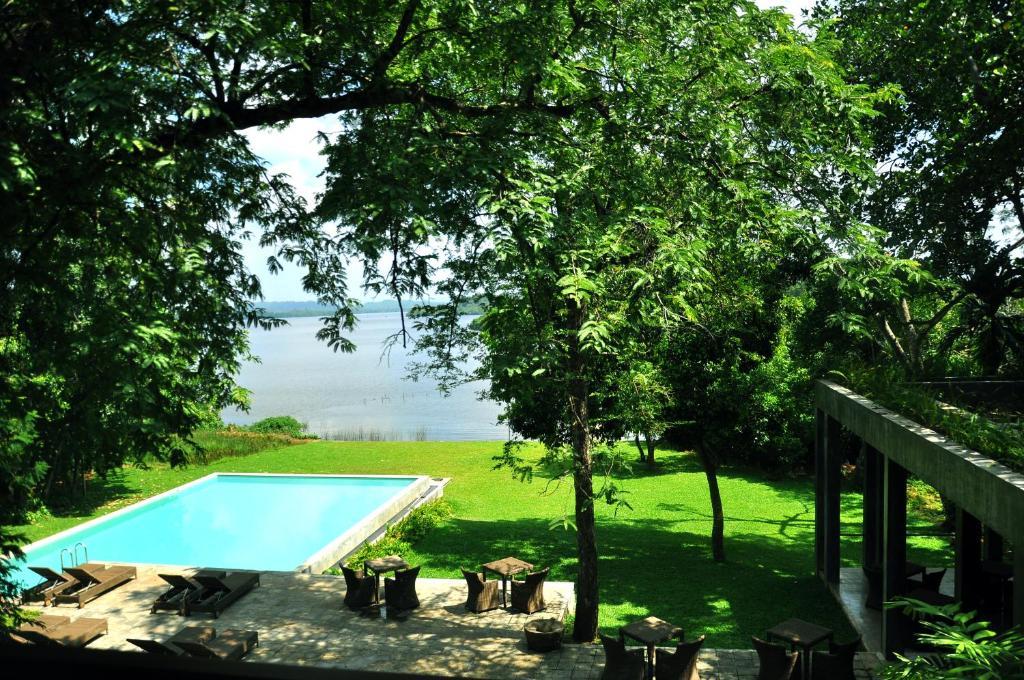 Roman Lake Ayurveda Boutique Resort - Level 1 Certified Ahungalla Exterior foto